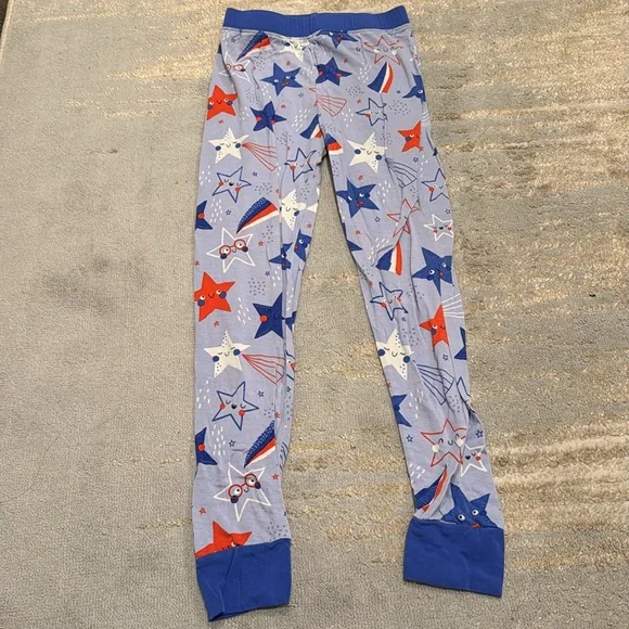 Little sleepies size 5/6 short sleeve pajamas.  4th of July pattern - Picture 3 of 3